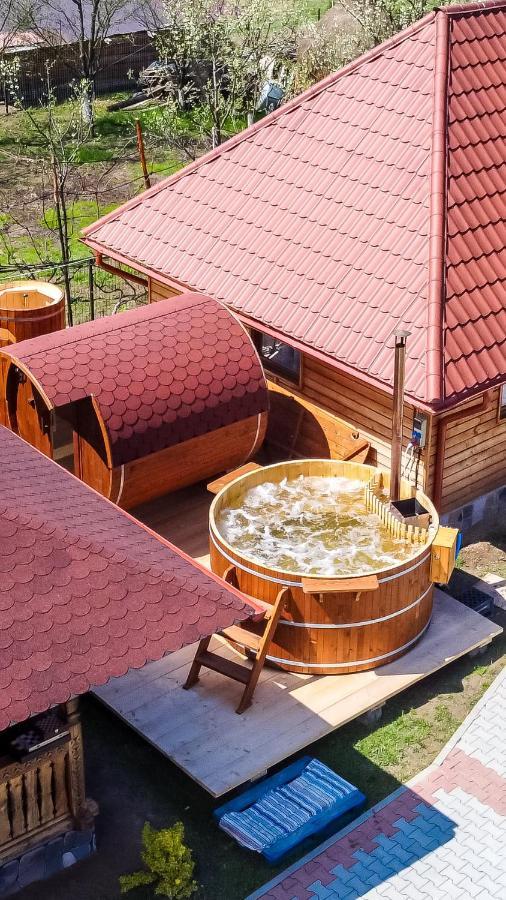 Casa Nely Hotel Máramarossziget Kültér fotó